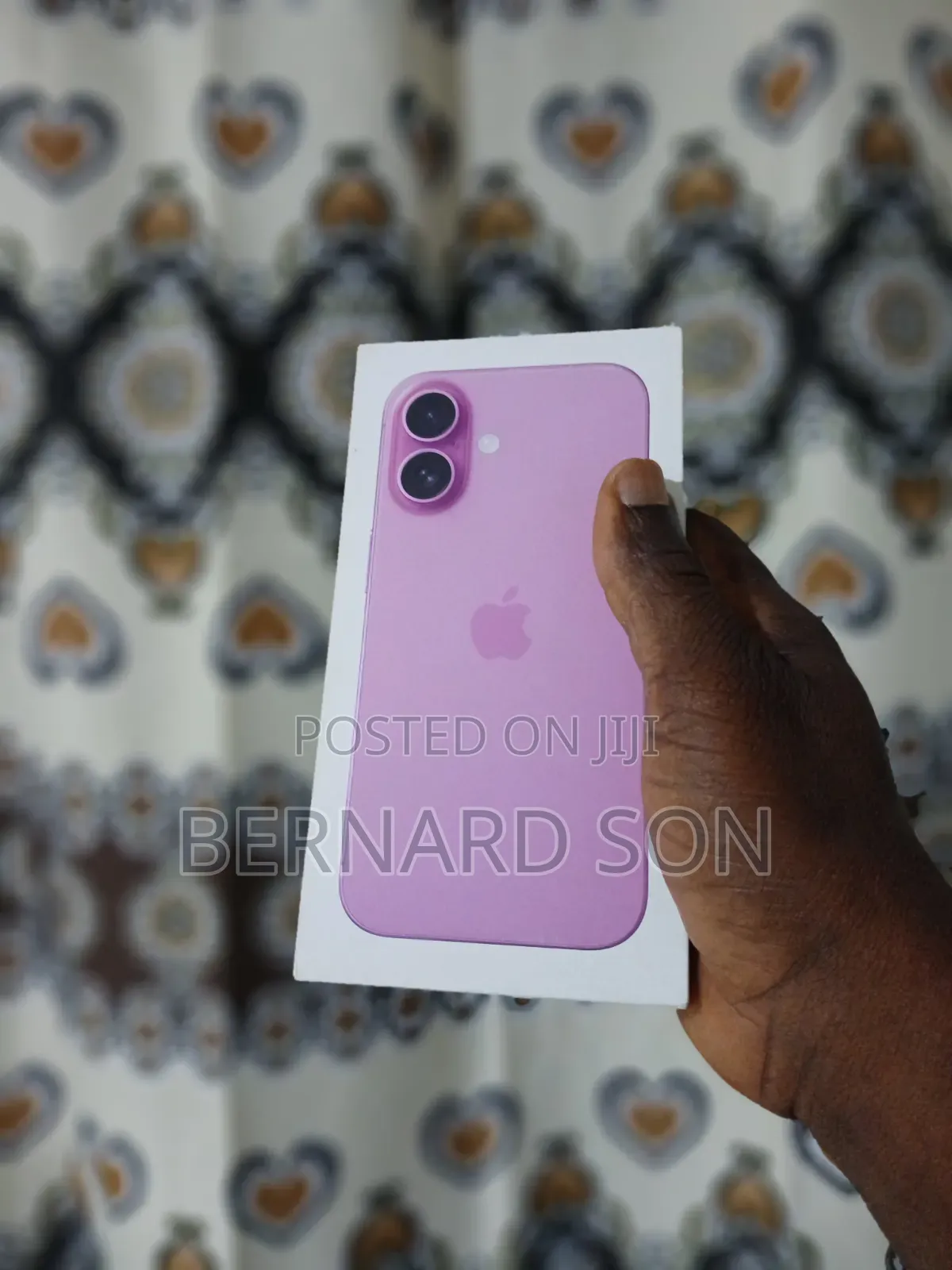 New Apple iPhone 16 128 GB Pink