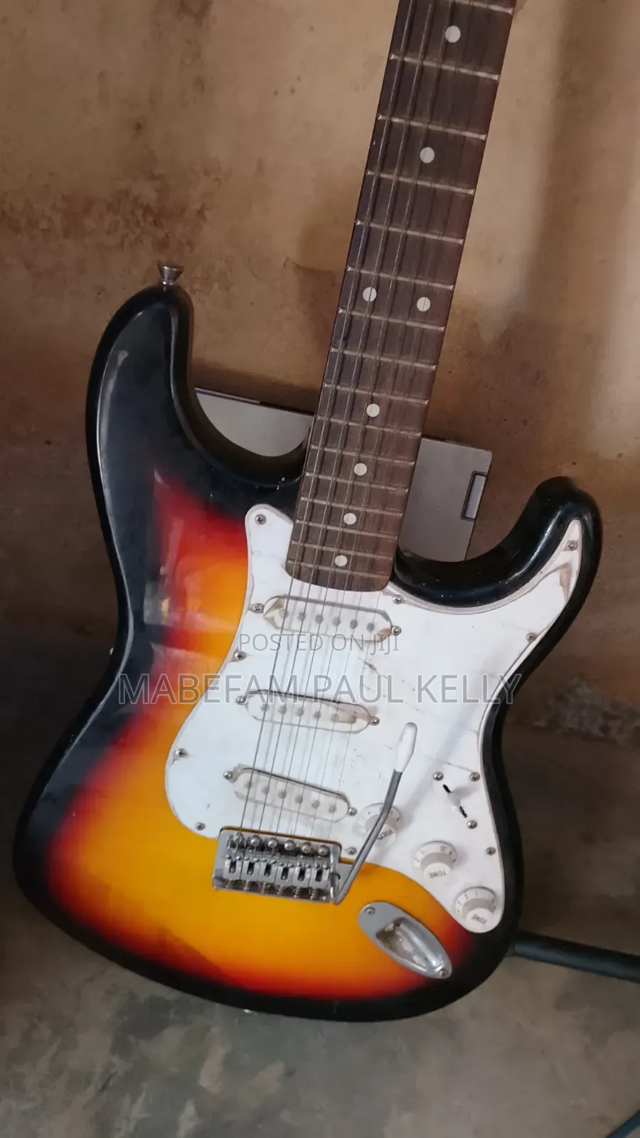 Beringer Sound Card and Lead Guitar