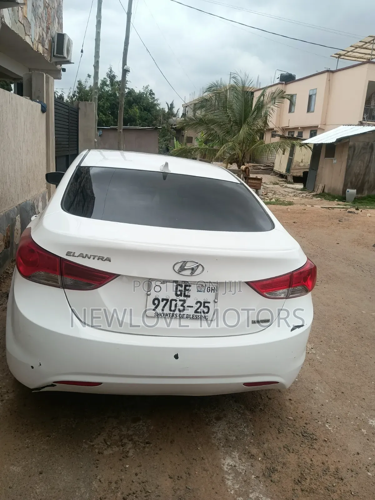 Hyundai Elantra Limited Sedan FWD (1.8L 4cyl 6A) 2013 White