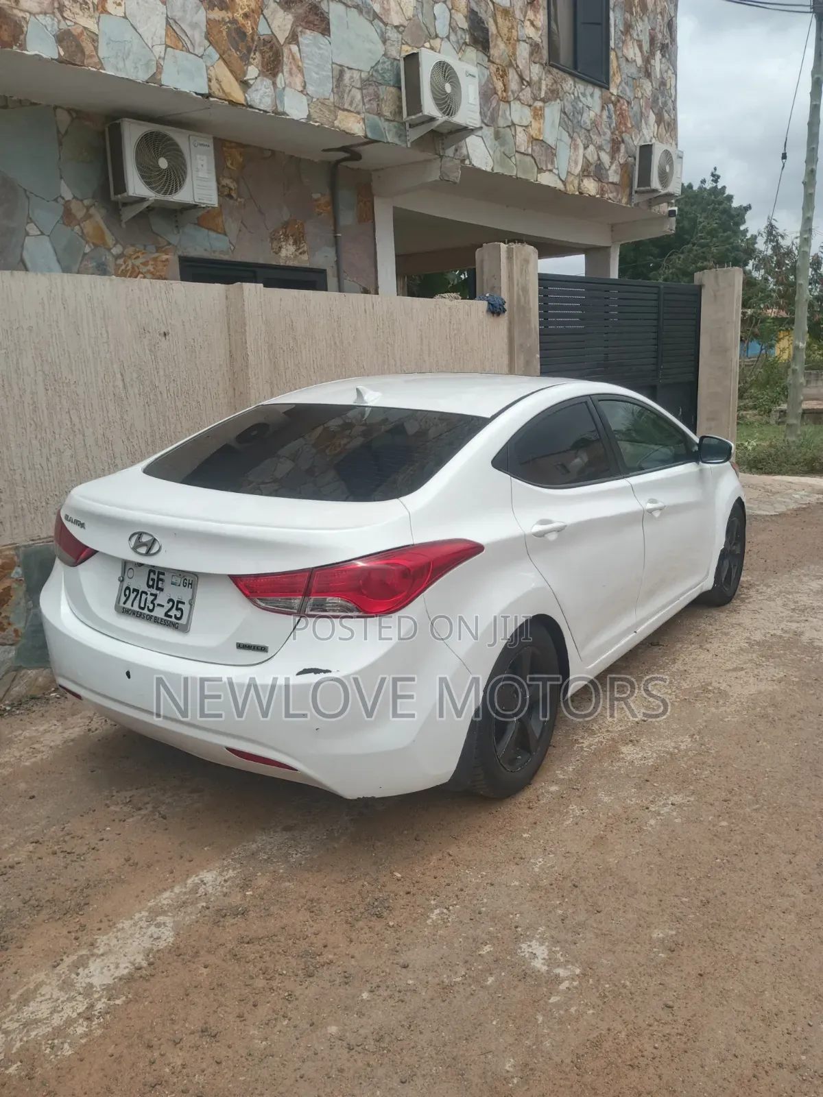 Hyundai Elantra Limited Sedan FWD (1.8L 4cyl 6A) 2013 White