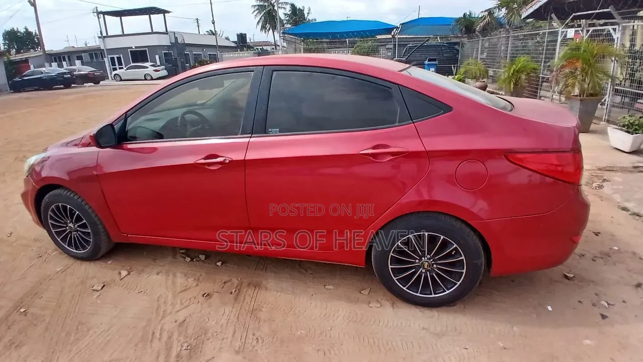 Hyundai Accent 2015 Red