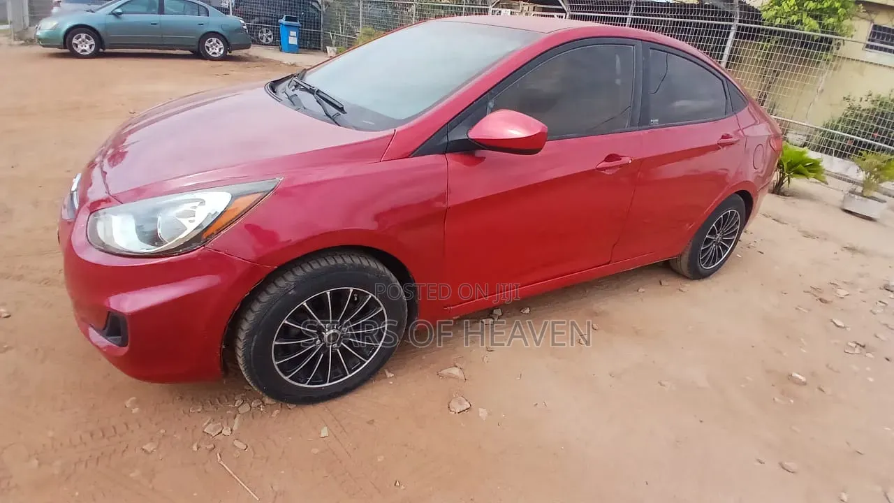 Hyundai Accent 2015 Red