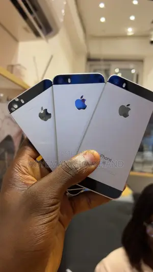 New Apple iPhone SE 32 GB