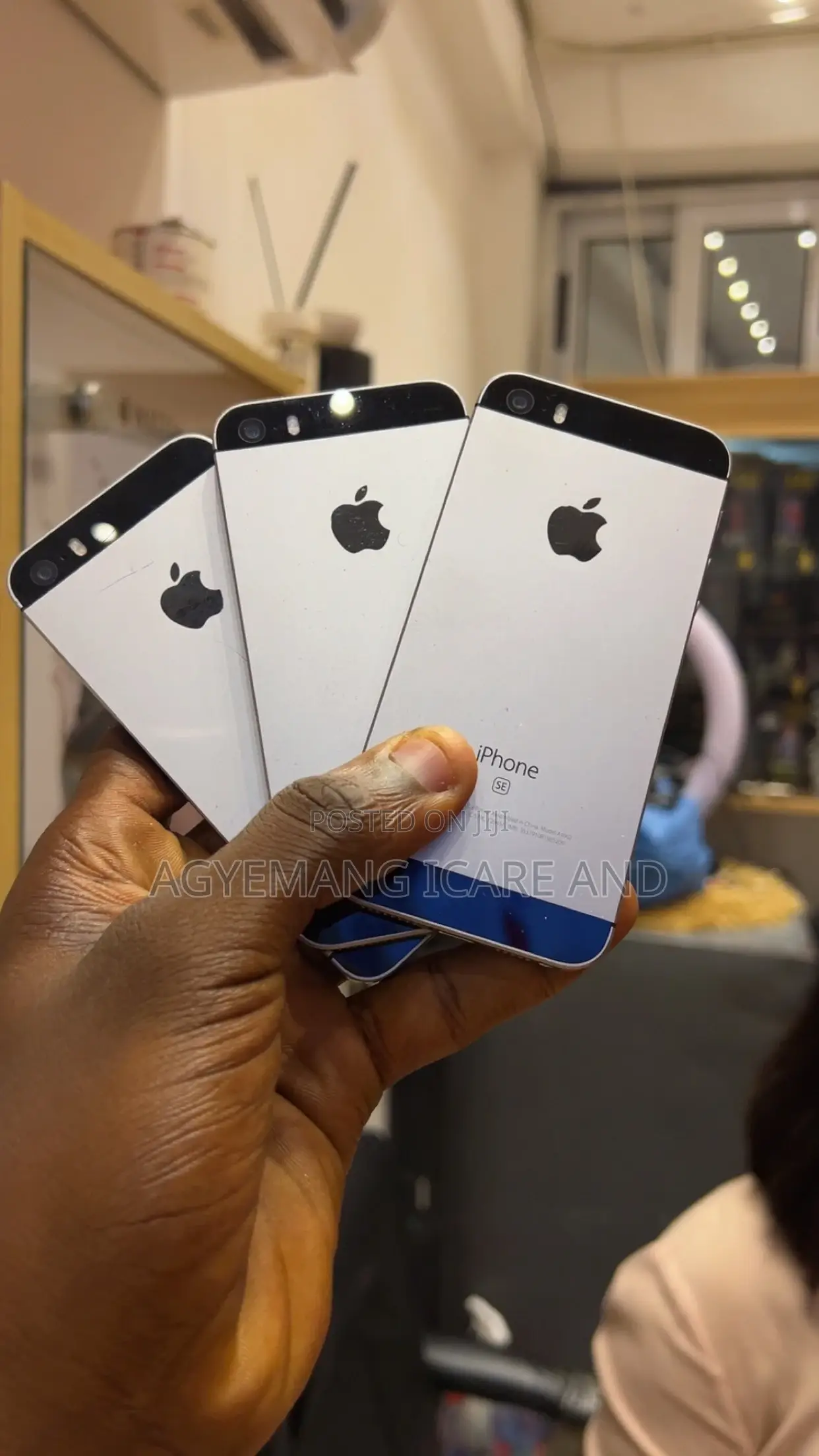 New Apple iPhone SE 32 GB