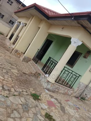 3bdrm House in New Legon for rent
