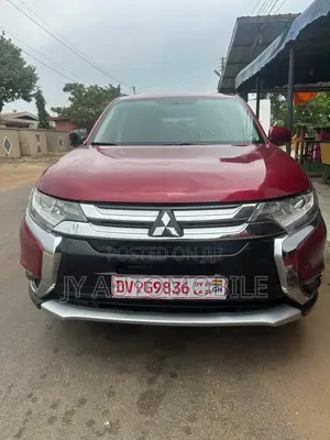 Mitsubishi Outlander 2016 Red