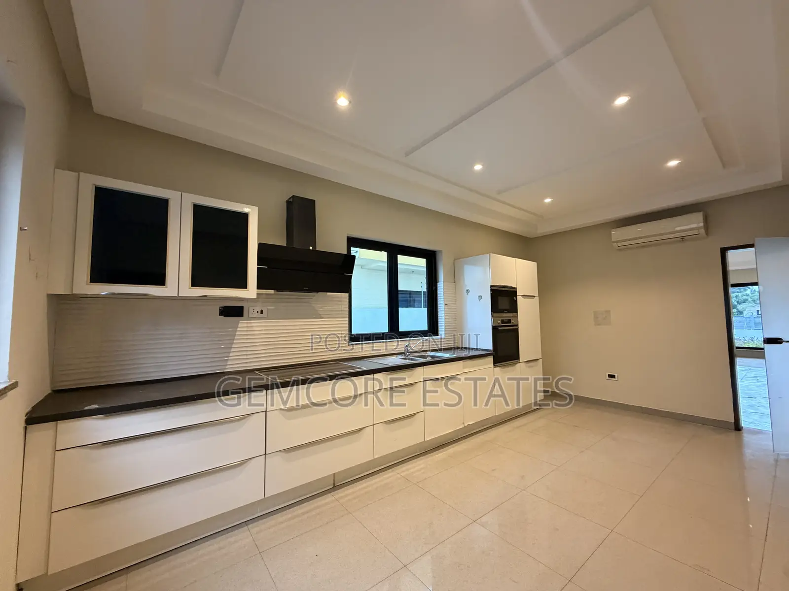 5bdrm House in Ars, East Legon for rent