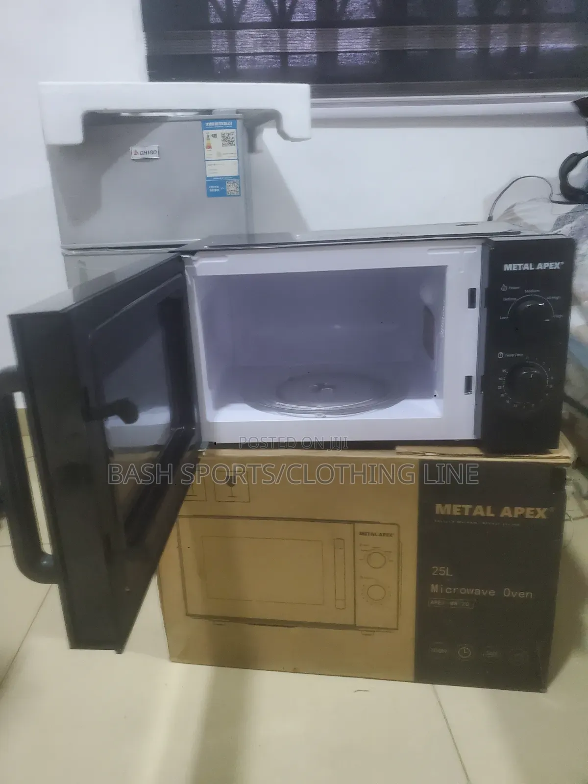 Metal Apex Microwave