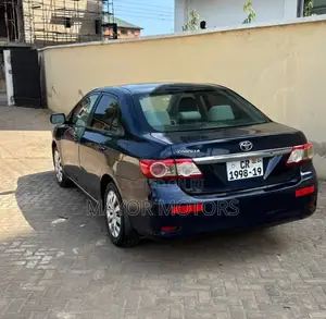Toyota Corolla LE 4dr Sedan (1.8L 4cyl 4A) 2013 Blue
