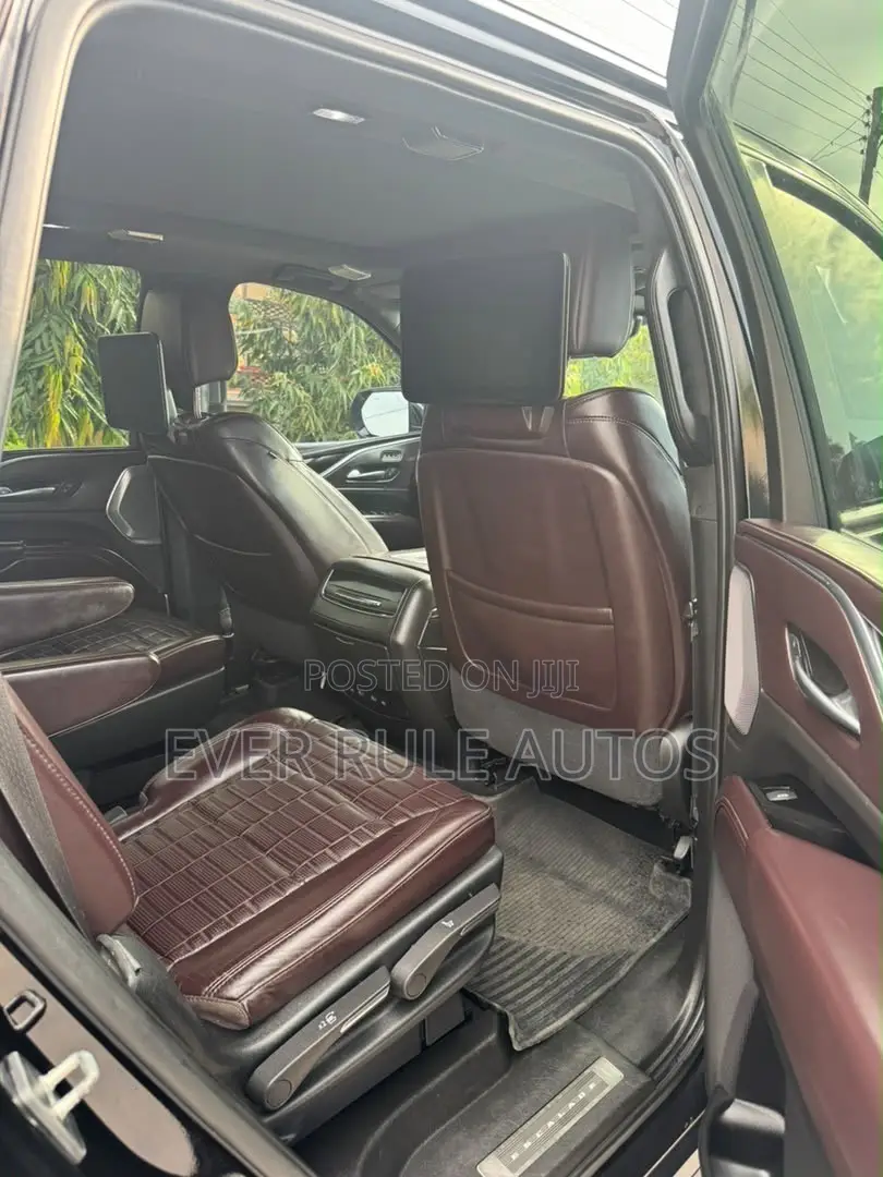 Cadillac Escalade Sport Platinum 2023 Black