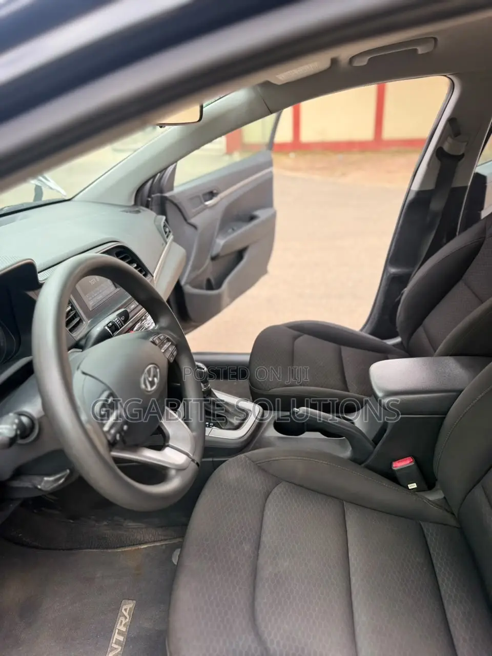 Hyundai Elantra SE 2020 Black