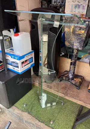 Very Strong Classic Glass Pulpit