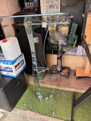 Very Strong Classic Glass Pulpit