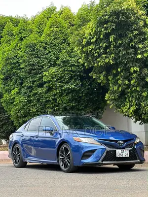 Toyota Camry XSE V6 (3.5L V6 8A) 2019 Blue