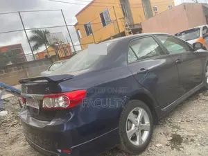 Toyota Corolla S Special Edition 4dr Sedan (1.8L 4cyl 4A) 2013 Blue