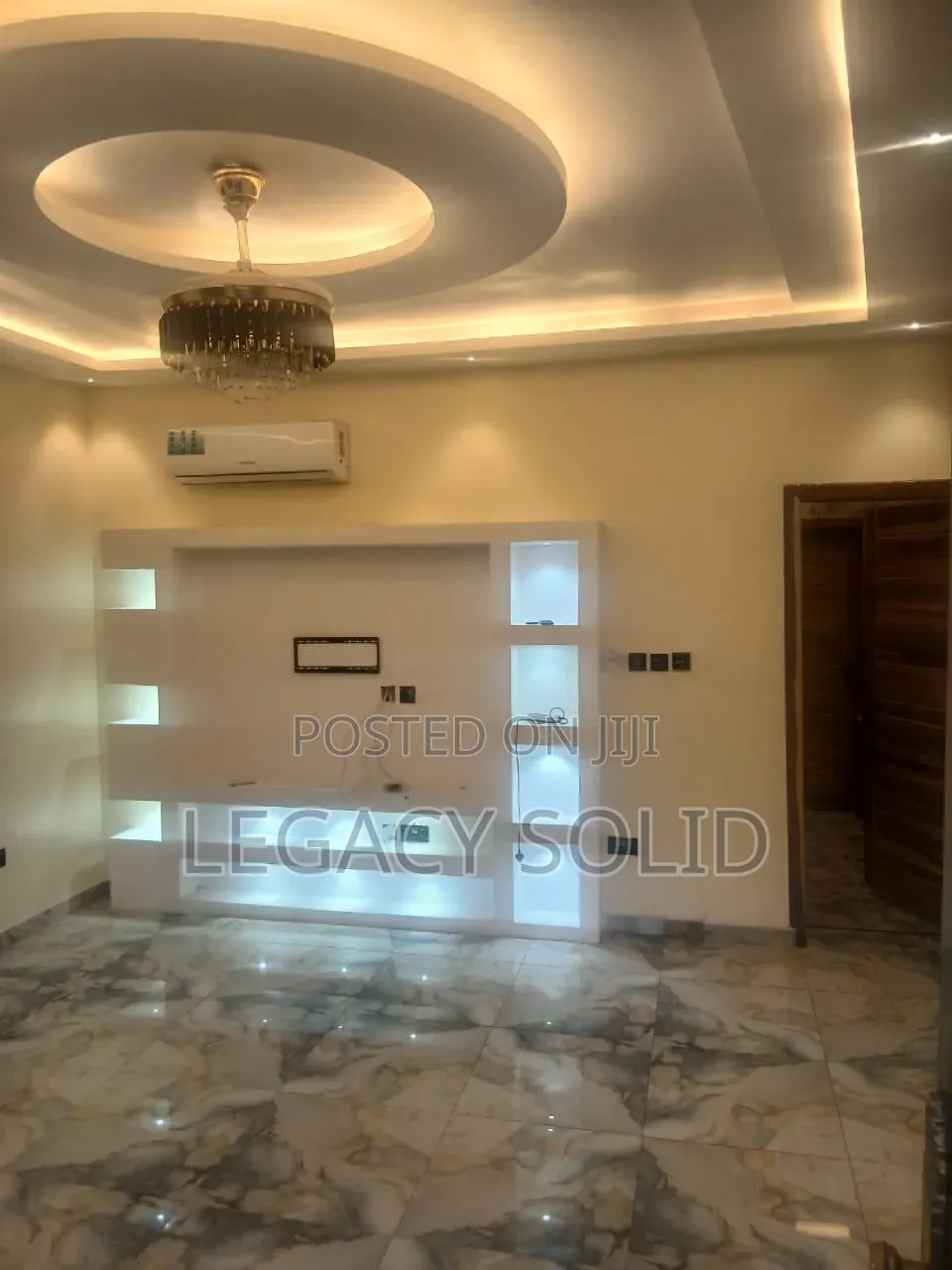 1bdrm Apartment in Legacy Solid Real, Tseaddo for rent