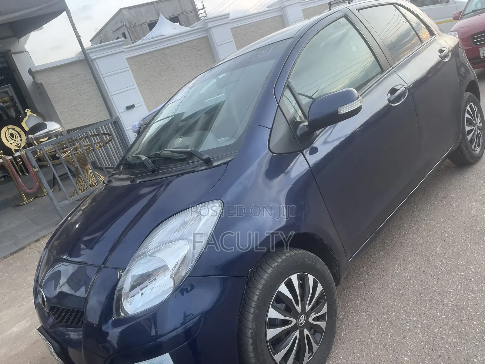 Toyota Vitz 1.0 FWD 3dr 2010 Blue