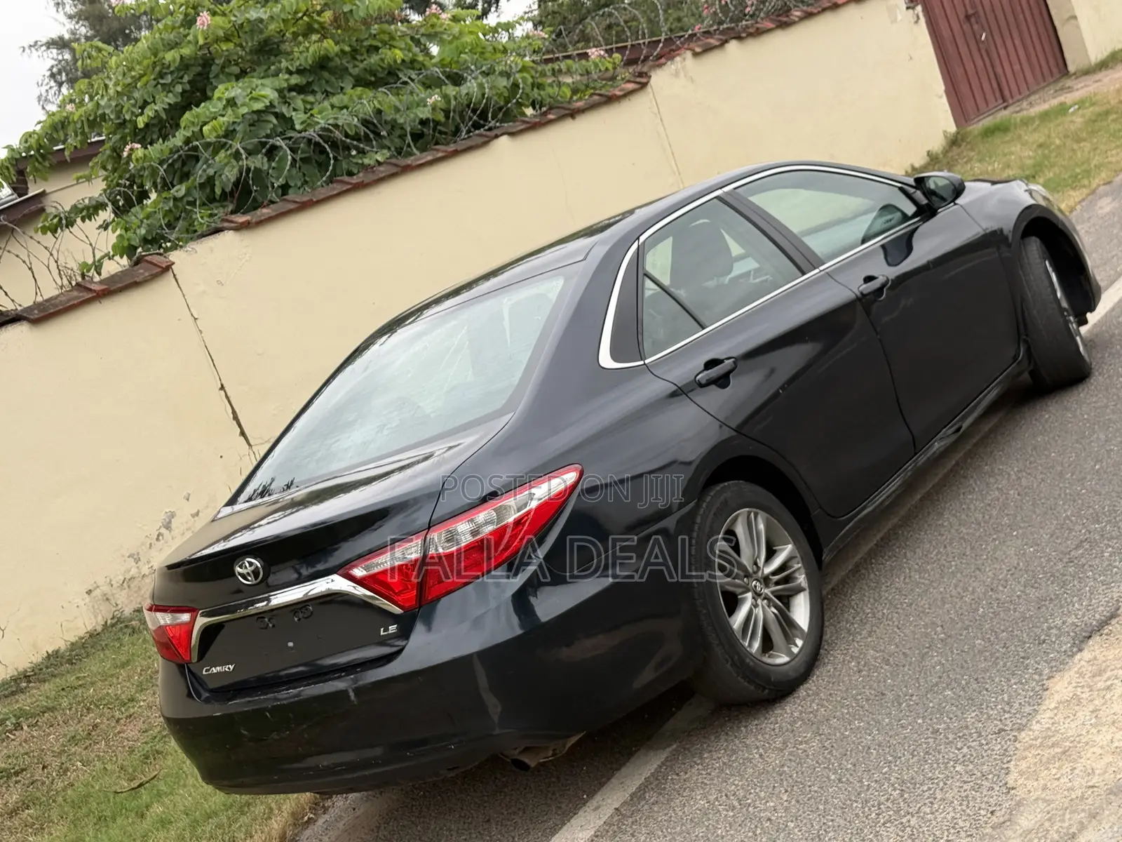 Toyota Camry 2016 Black