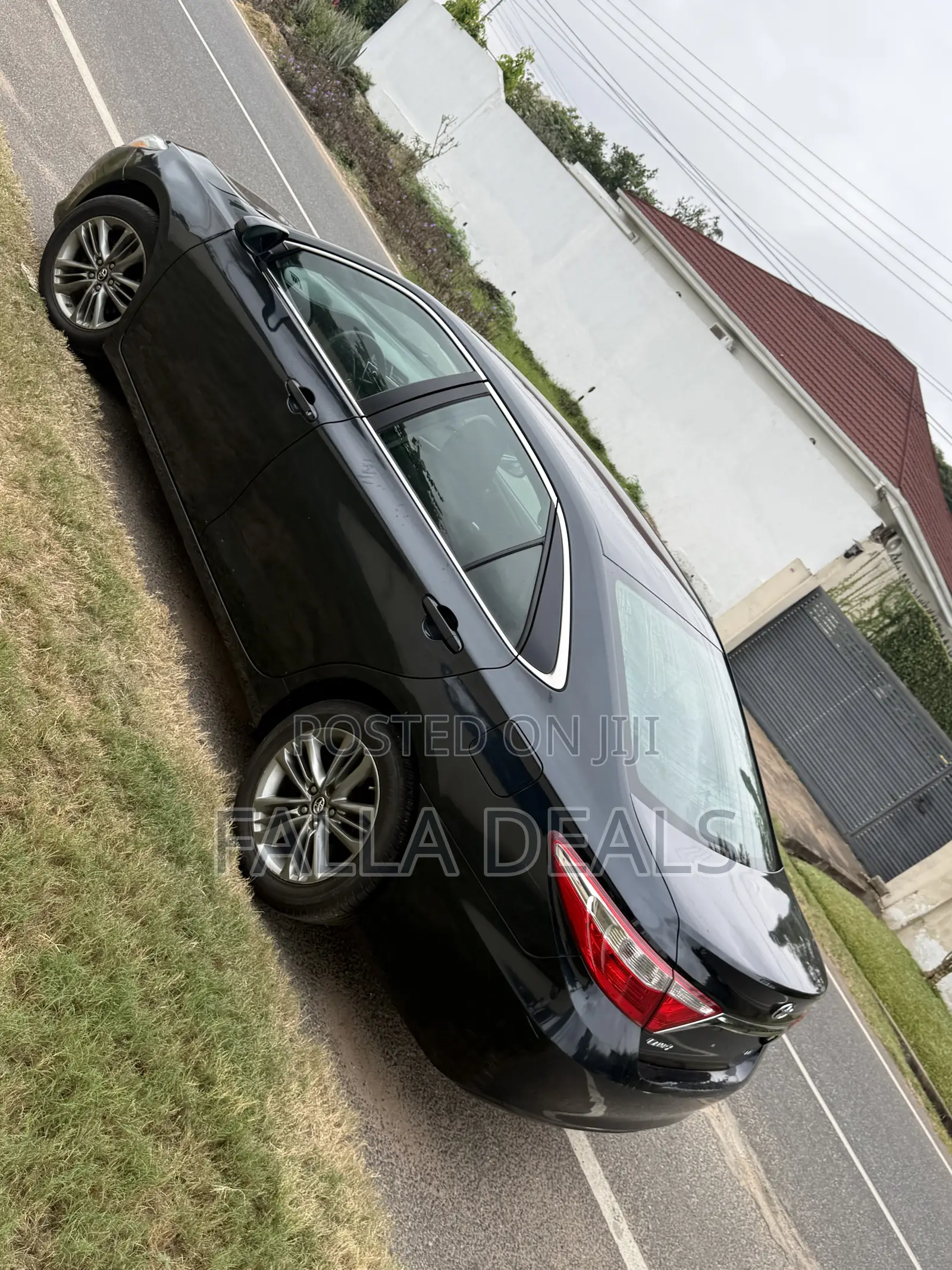 Toyota Camry 2016 Black