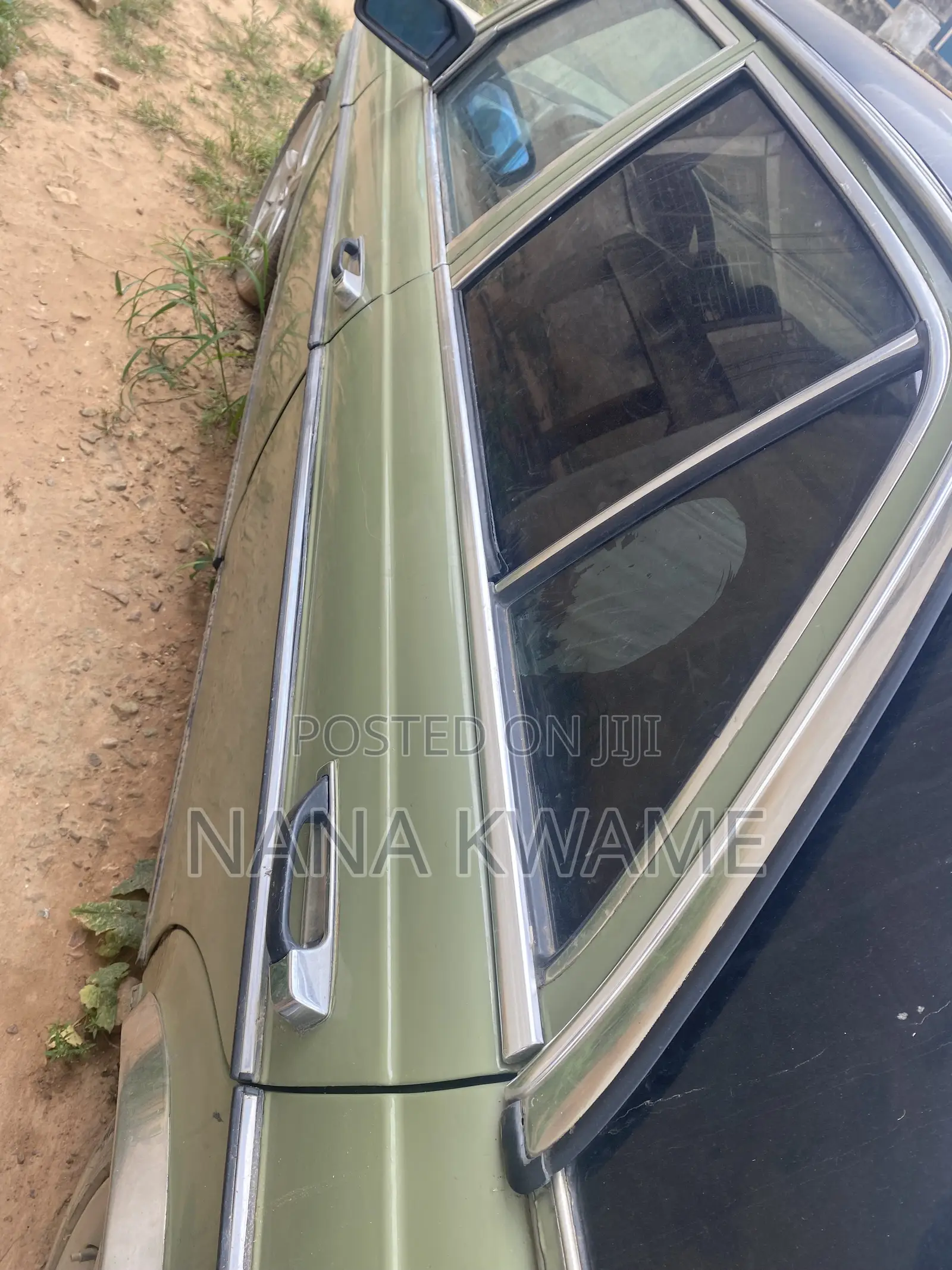 Mercedes-Benz W123 1985 Green