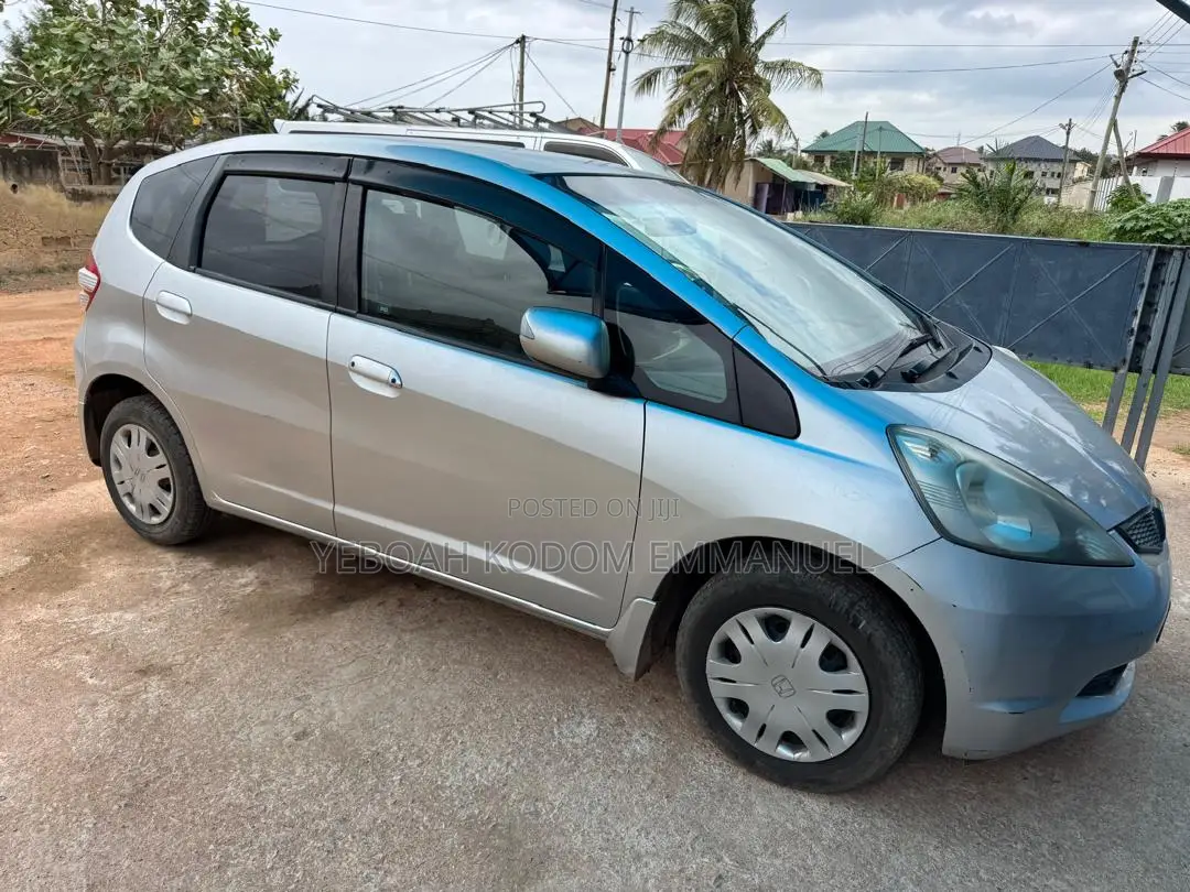 Honda Fit 2010 Silver