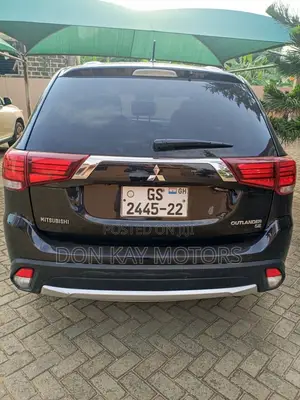 Mitsubishi Outlander SE FWD 2017 Black