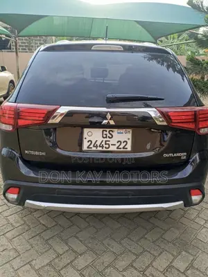 Mitsubishi Outlander SE FWD 2017 Black