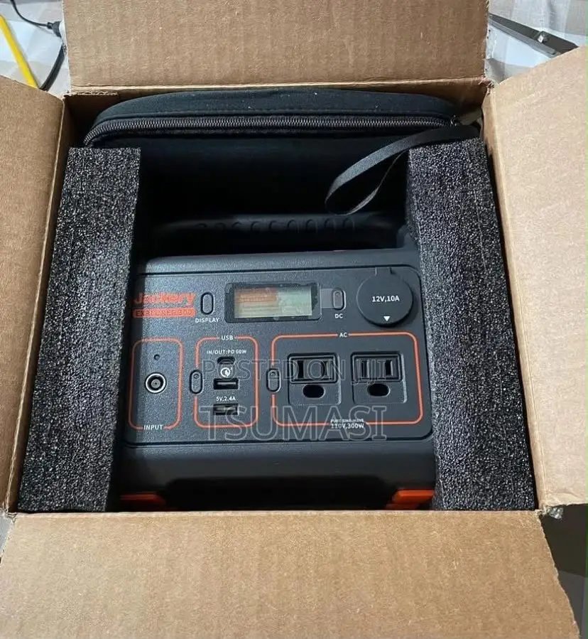 300w Power Station With 100w Panel