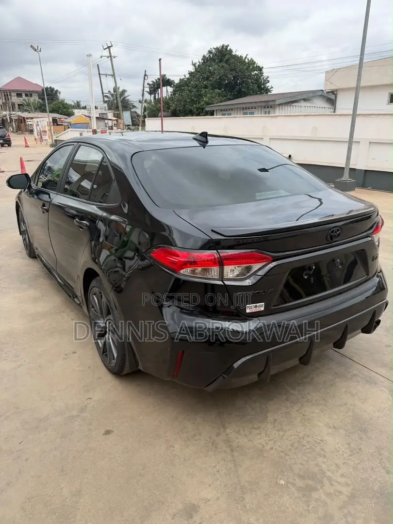 Toyota Corolla SE 2024 Black