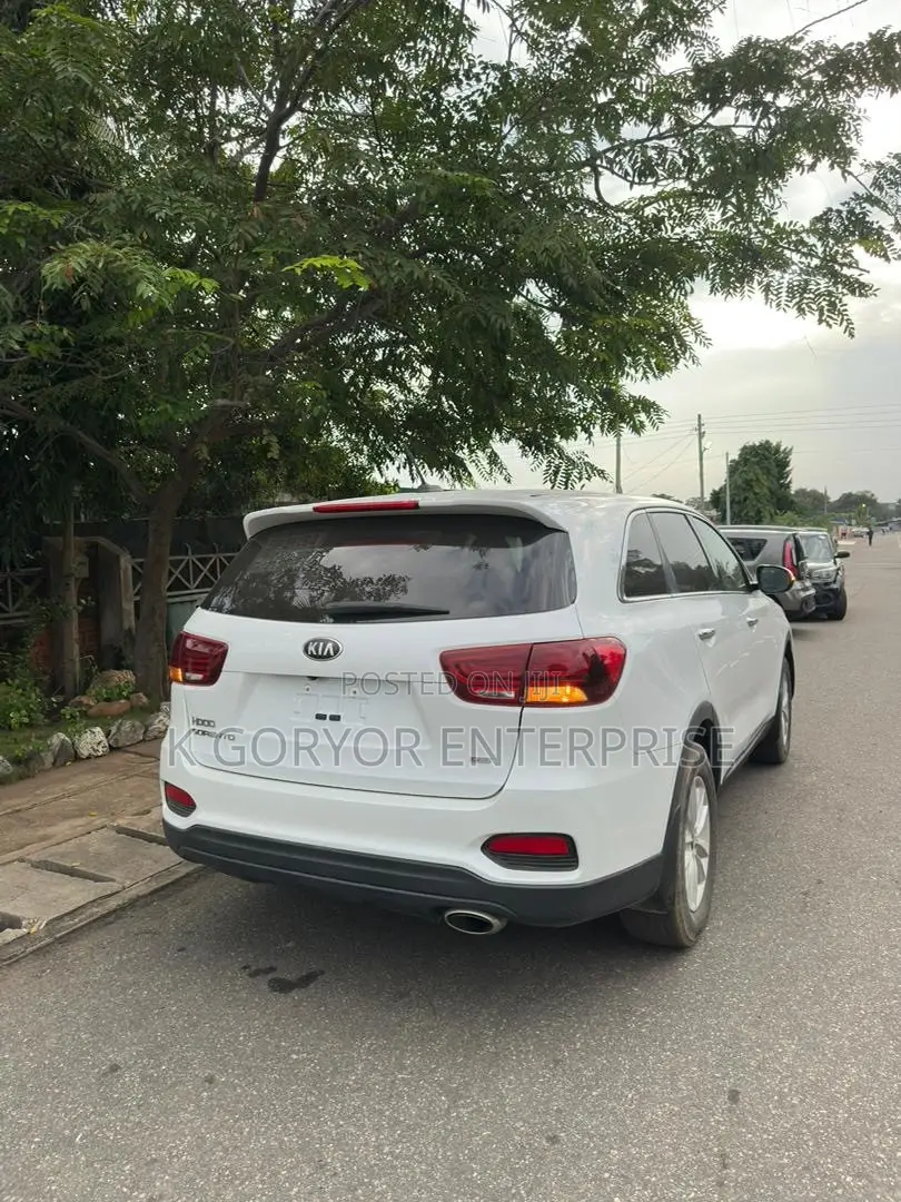 Kia Sorento 2019 White