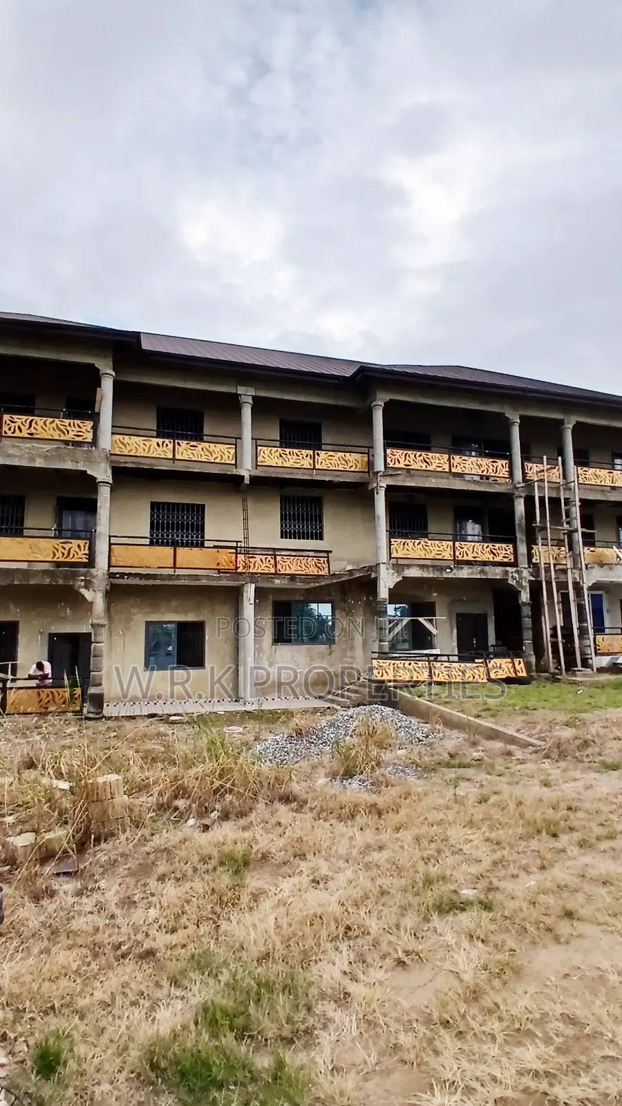 2bdrm Apartment in Apenkwa Estate, New-Juaben Municipal for rent