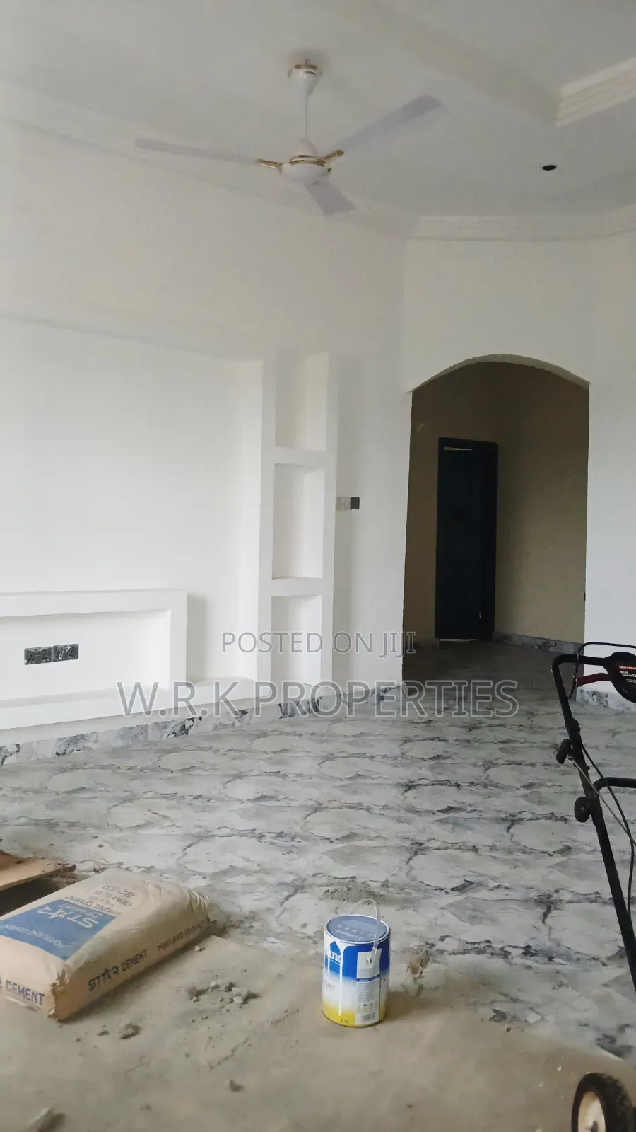 2bdrm Apartment in Apenkwa Estate, New-Juaben Municipal for rent