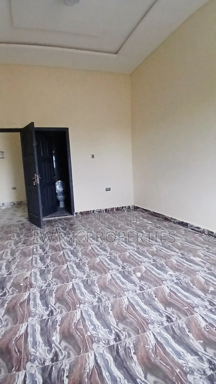 2bdrm Apartment in Apenkwa Estate, New-Juaben Municipal for rent
