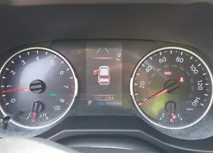 Toyota RAV4 XLE 2021 Gray