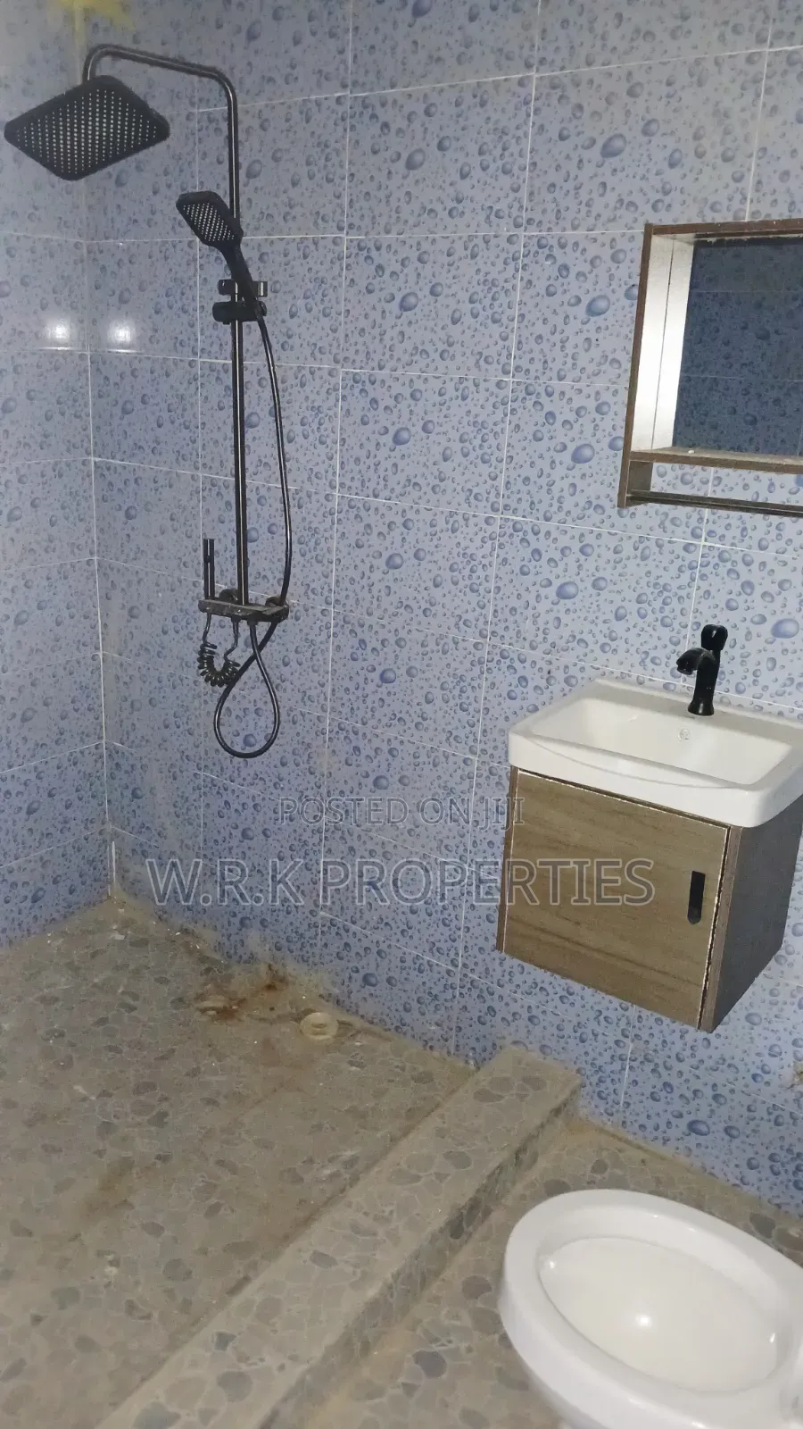 2bdrm Apartment in Apenkwa Estate, New-Juaben Municipal for rent