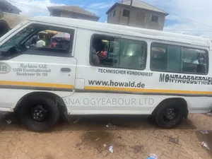 Hyundai H-100 2004 White