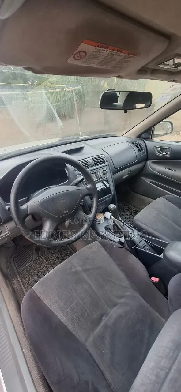 Mitsubishi Galant 2.4 2001 Silver