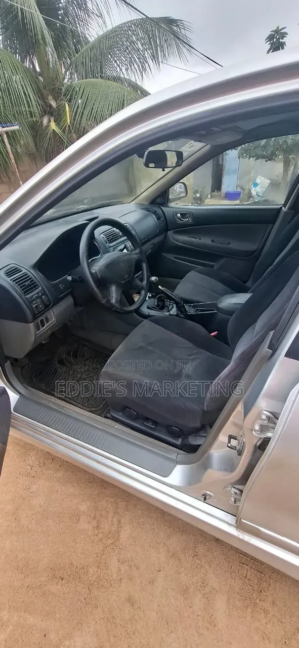 Mitsubishi Galant 2.4 2001 Silver