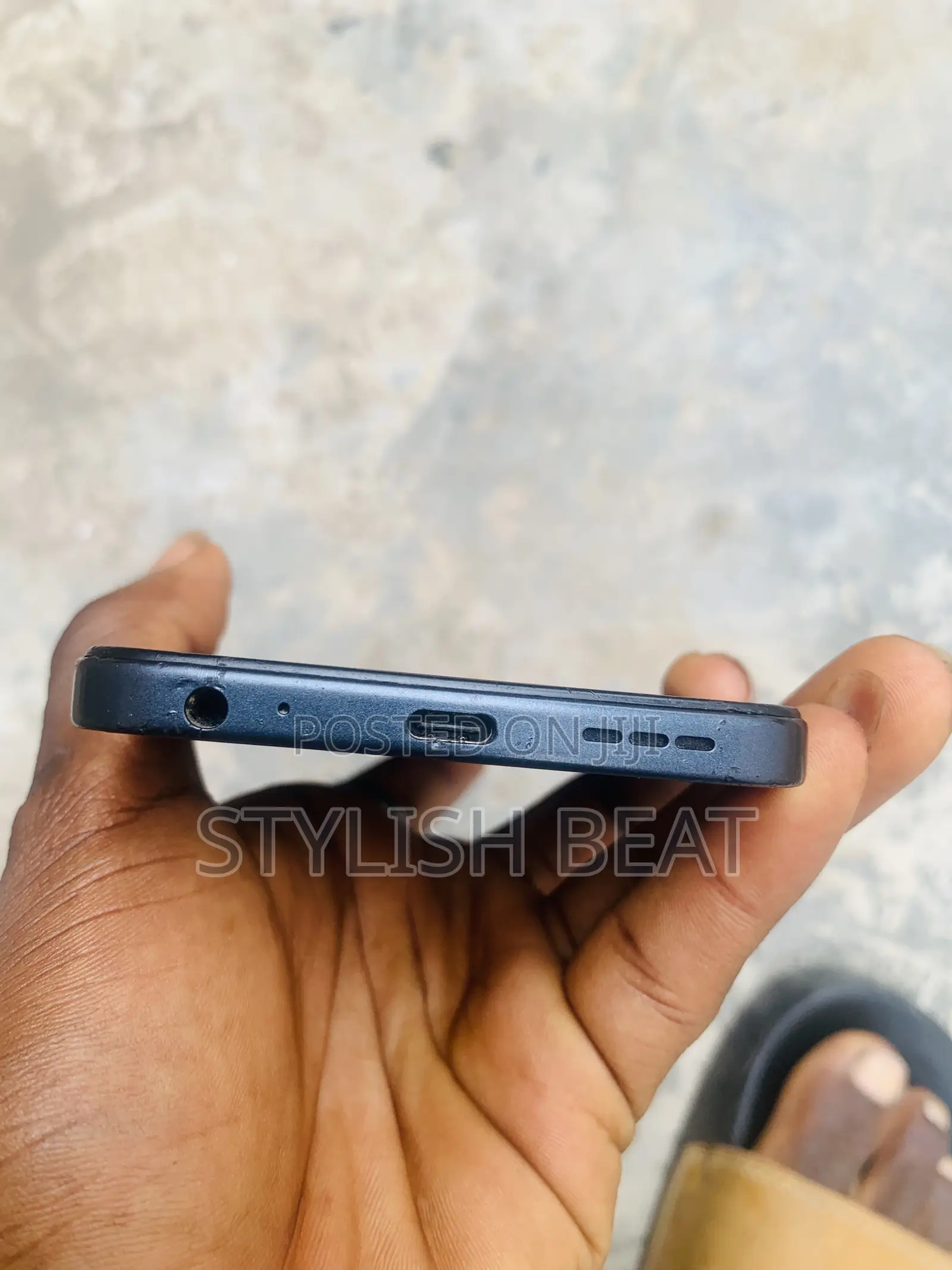 Tecno Spark Go 2 64 GB Silver
