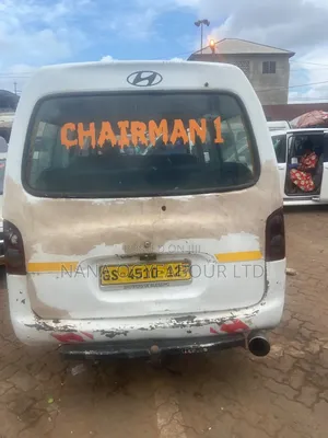 Hyundai H-100 2004 White