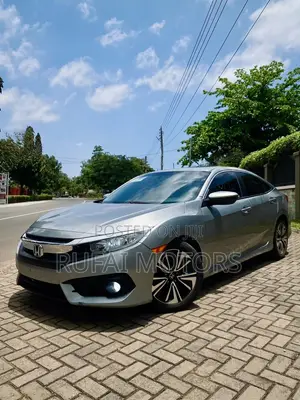Honda Civic EX 4dr Hatchback (1.5L 4cyl) 2017 Silver