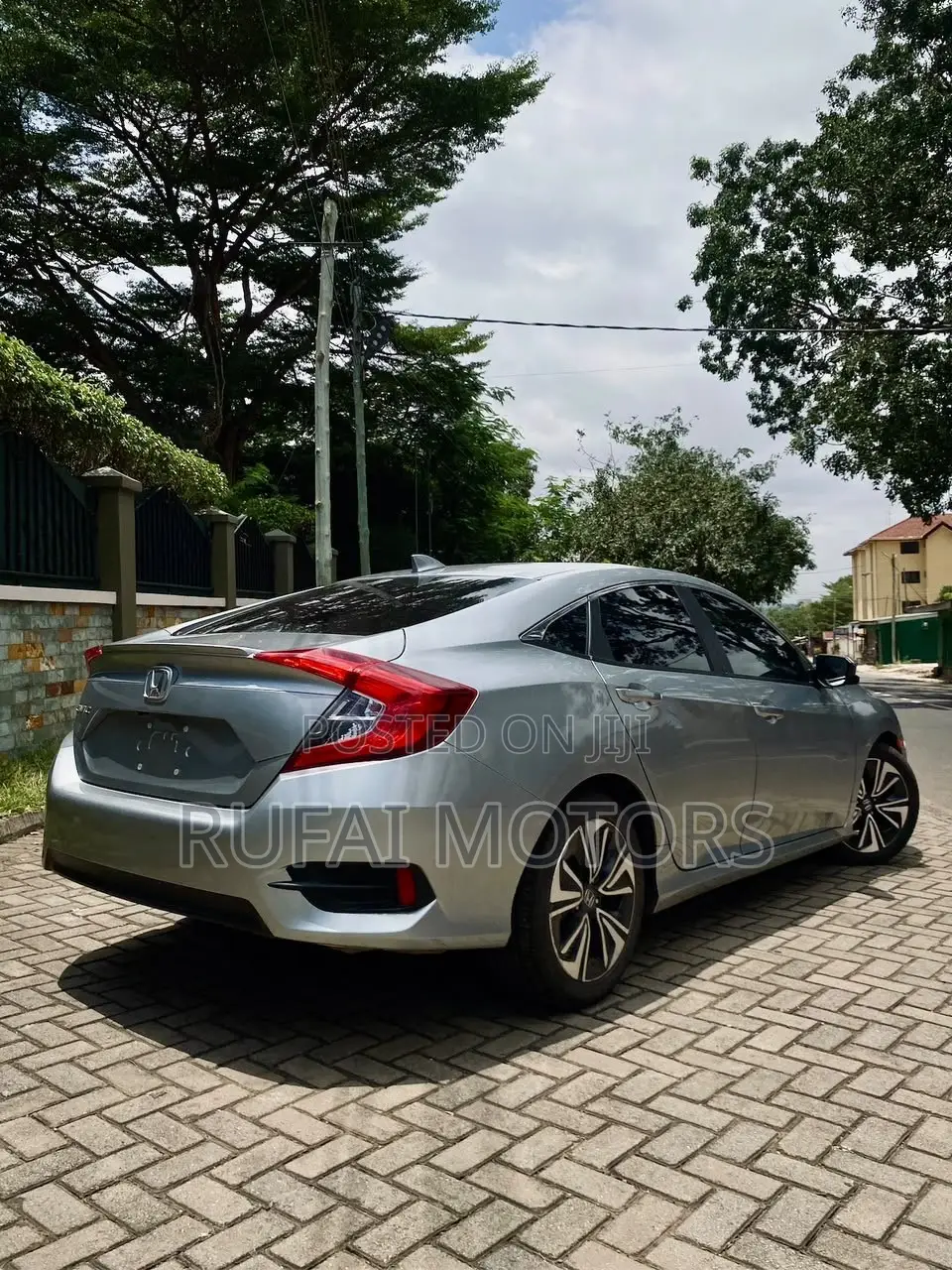 Honda Civic EX 4dr Hatchback (1.5L 4cyl) 2017 Silver