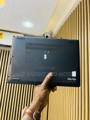 Laptop Lenovo ThinkPad x13 Yoga 16GB Intel Core i5 SSD 256GB