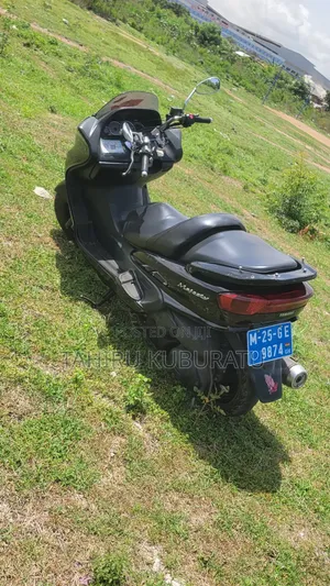Yamaha Majesty 2024 Black