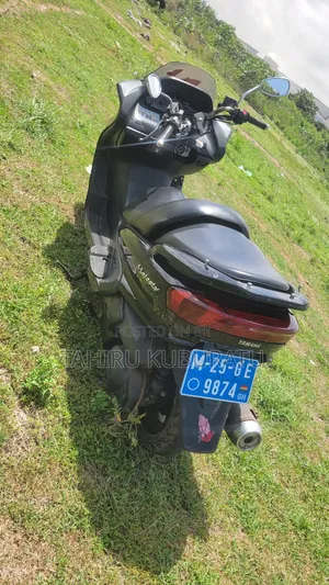 Yamaha Majesty 2024 Black