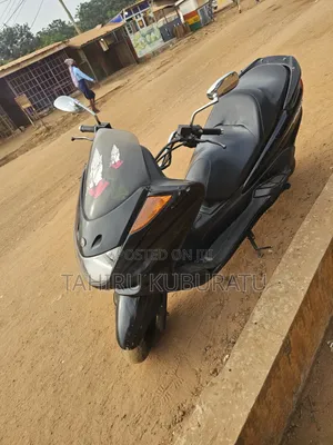 Yamaha Majesty 2024 Black
