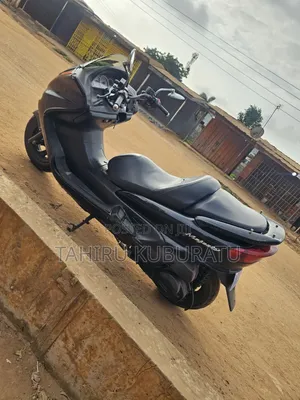 Yamaha Majesty 2024 Black