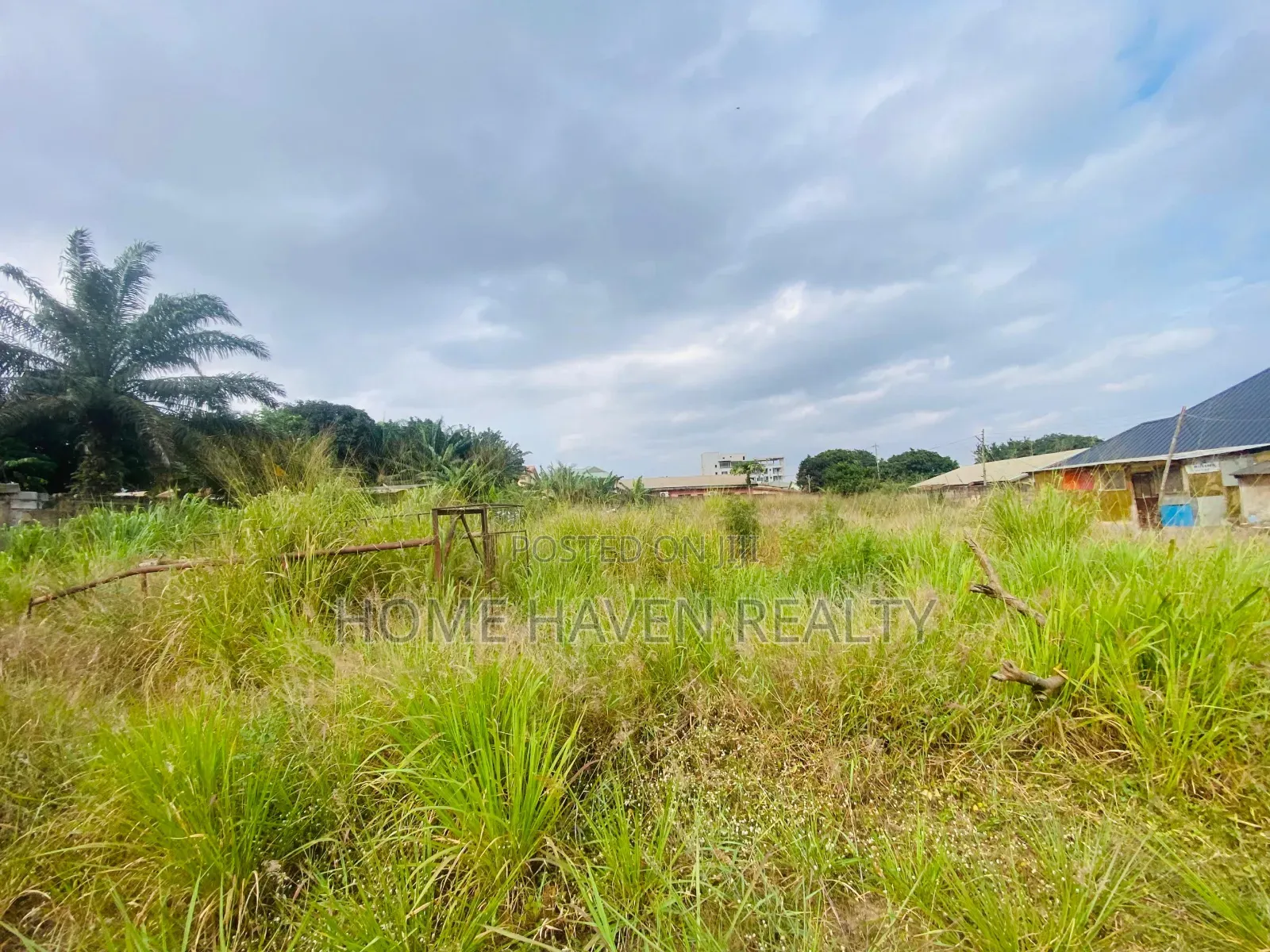 100/130 Size Land for Sale at Dome Parakou Estate