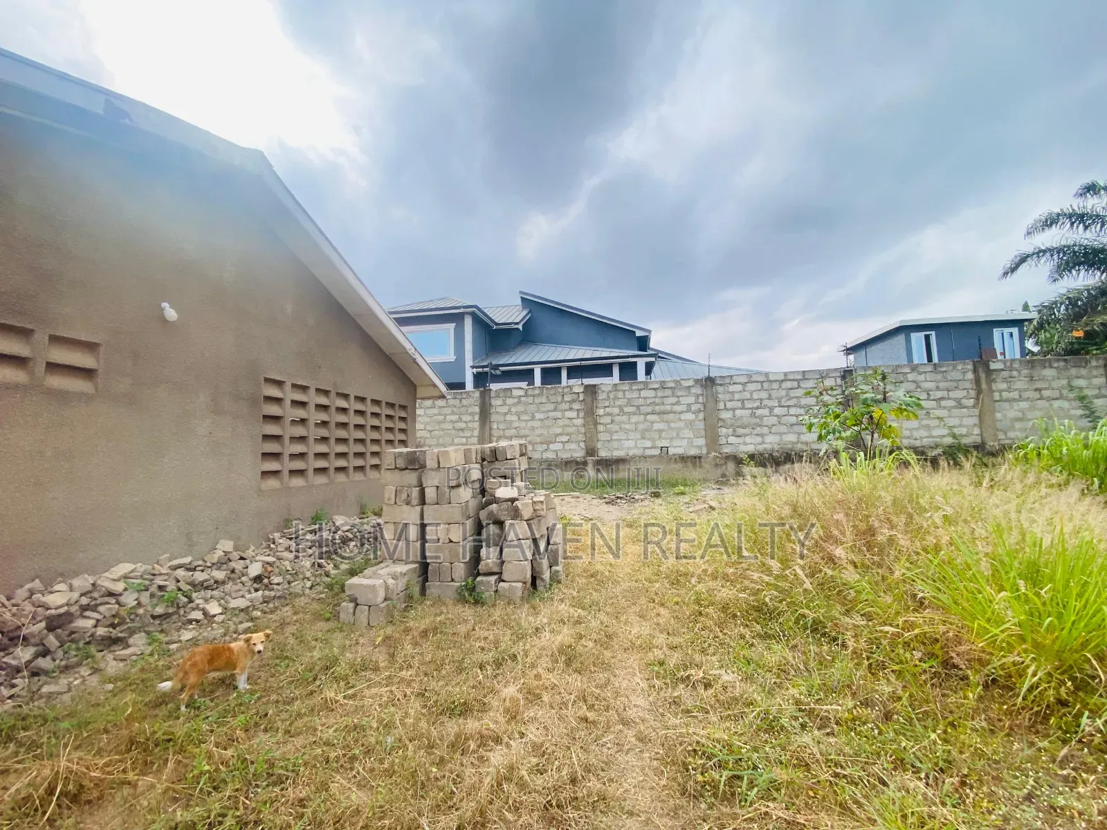 100/130 Size Land for Sale at Dome Parakou Estate