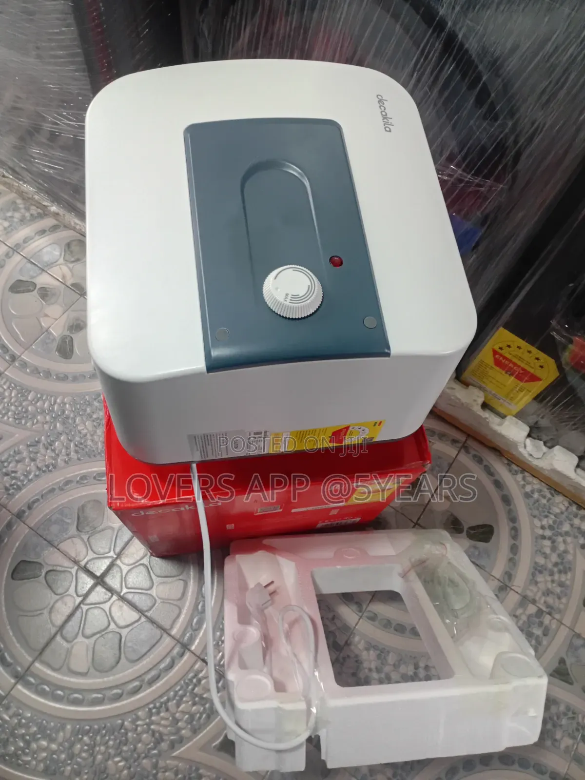Decakila 15L Storage Electric Water Heater.